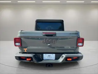 Jeep Gladiator 2022 4x4 Mojave 4p. Cabina de tripulación 5.0 ft. SB
