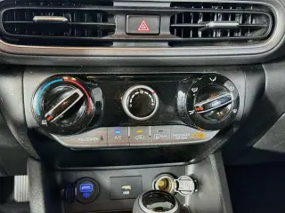 Hyundai KONA 2022 SE 4p Crossover