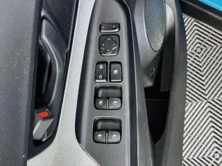 Hyundai KONA 2022 SE 4p Crossover
