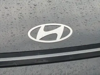 Hyundai KONA 2025 AWD SEL 4dr Crossovero suburbano