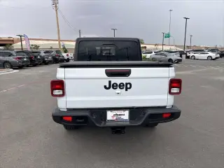 Jeep Gladiator 2023 4x4 Sport 4p. Cabina Crew 5.0 ft. SB