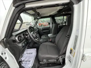 Jeep Gladiator 2023 4x4 Sport 4p. Cabina Crew 5.0 ft. SB