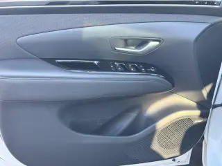 Hyundai TUCSON Híbrido enchufe 2023 AWD Limited 4p SUV