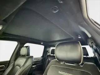 Ram 1500 2021 4x4 Laramie 4p Camioneta de cabina doble 5.6 ft. LB Camion