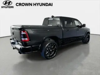 Ram 1500 2021 4x4 Laramie 4p Camioneta de cabina doble 5.6 ft. LB Camion