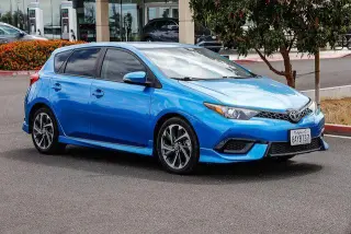 Toyota Corolla iM 2018 4dr Hatchback CVT