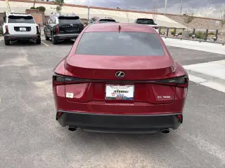 Lexus IS 300 2021 4dr Sedán
