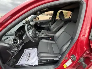 Lexus IS 300 2021 4dr Sedán