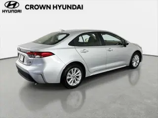 Toyota Corolla Hybrid 2024 LE 4p Sedana