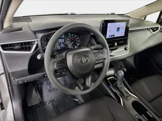 Toyota Corolla Hybrid 2024 LE 4p Sedana