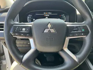 Mitsubishi Outlander 2024 AWD SE 4p SUV
