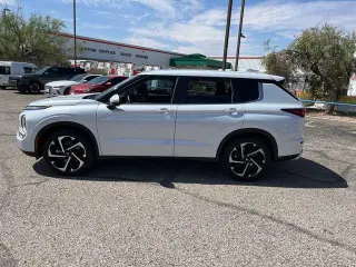 Mitsubishi Outlander 2024 AWD SE 4p SUV