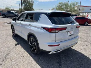 Mitsubishi Outlander 2024 AWD SE 4p SUV