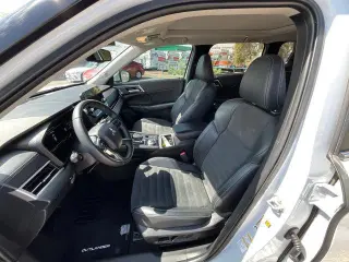 Mitsubishi Outlander 2024 AWD SE 4p SUV