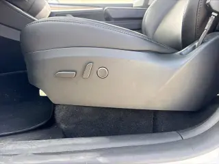 Tesla Model Y 2024 AWD Performance crossover de 4 puertas