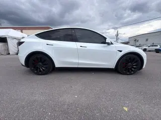 Tesla Modelo Y 2022 AWD Performance 4p Crossover