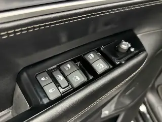 Jeep Wagoneer 2023 4x2 Serie III 4p SUV