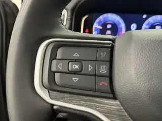 Jeep Wagoneer 2023 4x2 Serie III 4p SUV