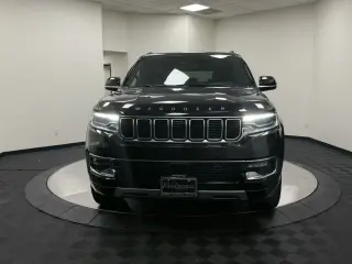 Jeep Wagoneer 2023 4x2 Serie III 4p SUV