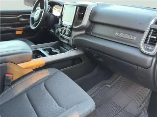 Ram 1500 2025 4x4 Big Horn 4p. Cabina Extendida 5.6 pies Súper Camioneta