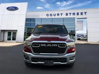 Ram 1500 2025 4x4 Big Horn 4p. Cabina Extendida 5.6 pies Súper Camioneta