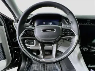 Jeep Grand Cherokee 2022 4x4 Overland 4p SUV (versión de mitad de año)