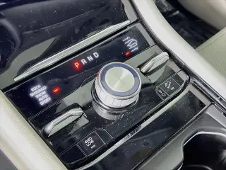 Jeep Grand Cherokee 2022 4x4 Overland 4p SUV (versión de mitad de año)