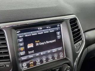 Jeep Grand Cherokee 2018 4x4 Altitude 4dr SUV