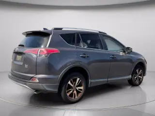 Toyota RAV4 2016 AWD XLE 4dr SUV