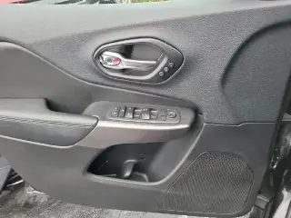 Jeep Cherokee 2019 Limited 4dr SUV