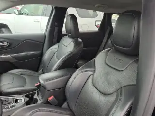 Jeep Cherokee 2019 Limited 4dr SUV