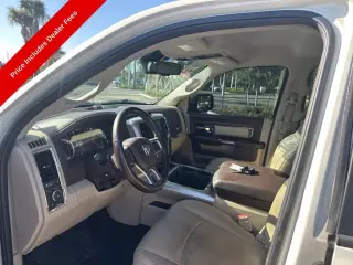 Ram 1500 2017 4x4 Laramie 4p Cab Camioneta de 5.5 pies