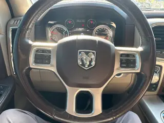 Ram 1500 2017 4x4 Laramie 4p Cab Camioneta de 5.5 pies