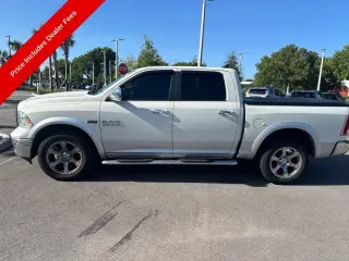 Ram 1500 2017 4x4 Laramie 4p Cab Camioneta de 5.5 pies