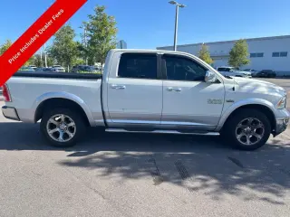 Ram 1500 2017 4x4 Laramie 4p Cab Camioneta de 5.5 pies