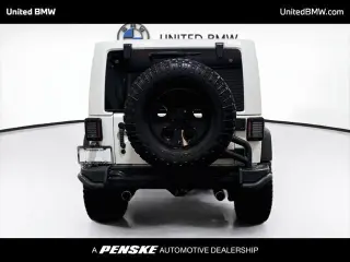 Jeep Wrangler Ilimitado 2013 4x4 Sahara 4p SUV