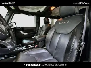 Jeep Wrangler Unlimited 2017 4x4 Sahara 4p SUV