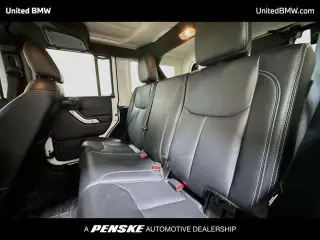 Jeep Wrangler Unlimited 2017 4x4 Sahara 4p SUV
