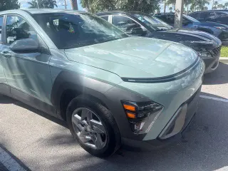 Hyundai KONA 2024 SE 4dr Crossover