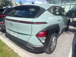 Hyundai KONA 2024 SE 4dr Crossover