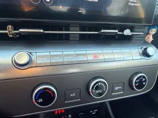 Hyundai KONA 2025 SE 4dr Crossover