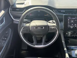 Jeep Grand Cherokee 2023 4x4 Laredo 4p SUV