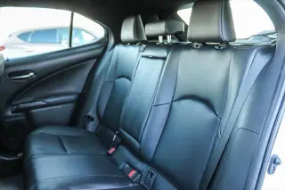 Lexus UX 300h 2025 4p Crossover