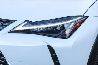 Lexus UX 300h 2025 4p Crossover
