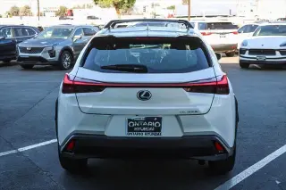 Lexus UX 300h 2025 4p Crossover