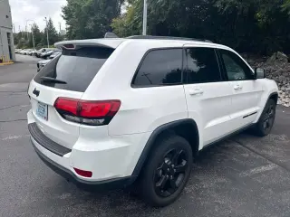 Jeep Grand Cherokee 2020 4x4 Laredo 4dr SUV