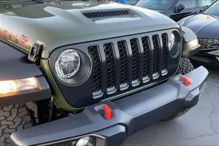 Jeep Gladiator 2023 4x4 Mojave 4dr Cabina de tripulación 5.0 ft. SB