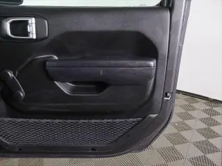 Jeep Wrangler 2024 4x4 Sport 4p SUV