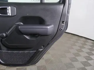 Jeep Wrangler 2024 4x4 Sport 4p SUV