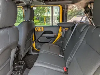 Jeep Wrangler Unlimited 2020 4x4 Sahara 4dr SUV